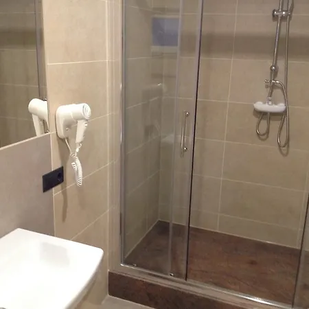 Guest house Casa Avram *